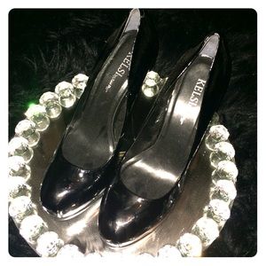 Kelsi black patent leather pumps